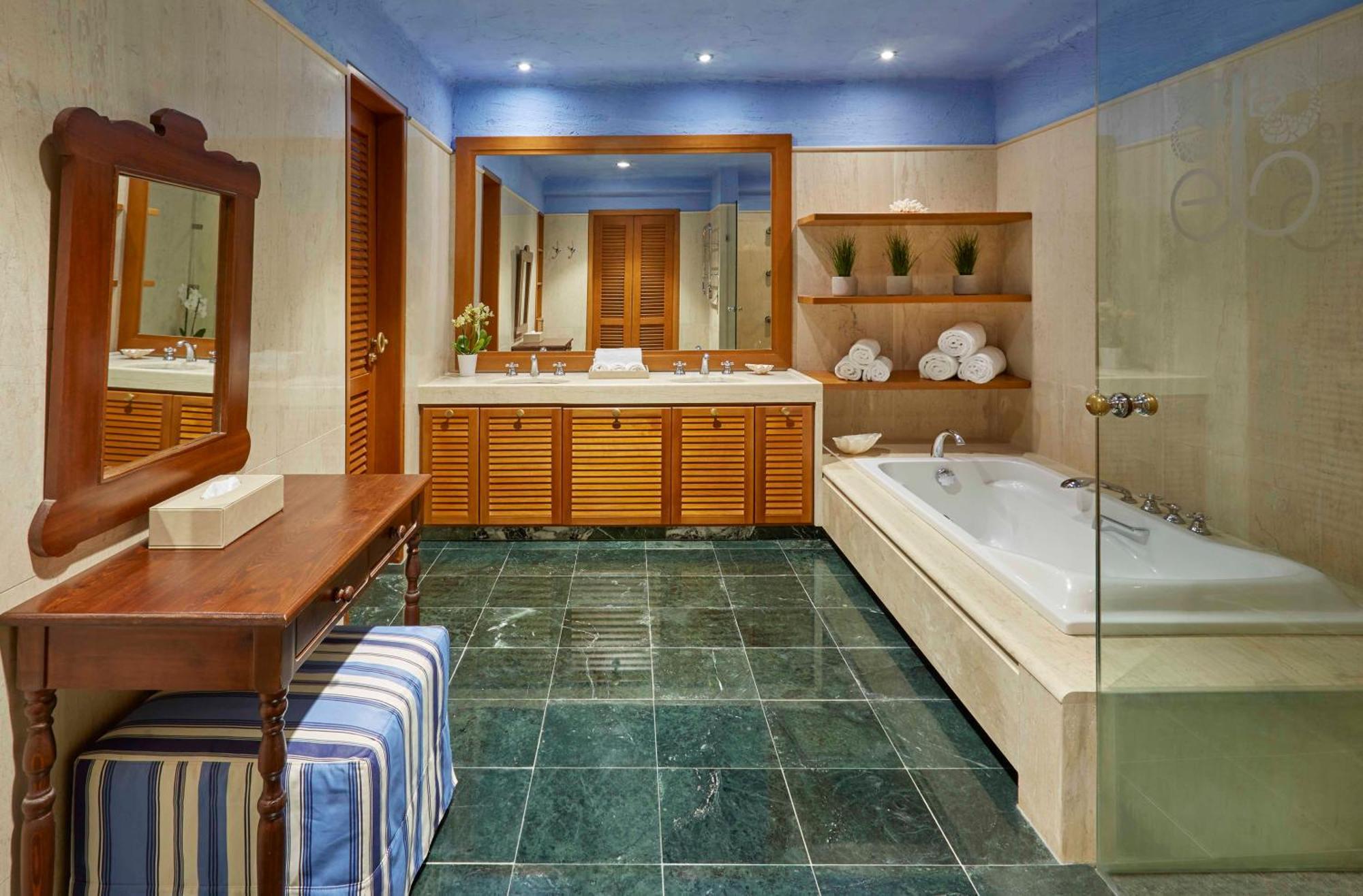 Elounda Bay Palace, A Member Of The Leading Hotels Of The World Екстериор снимка